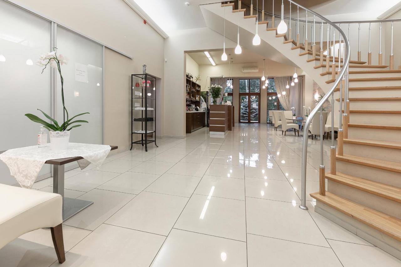 Room In Bb - Valensija - Suite For Two In Nice Hotel Jūrkalne Εξωτερικό φωτογραφία