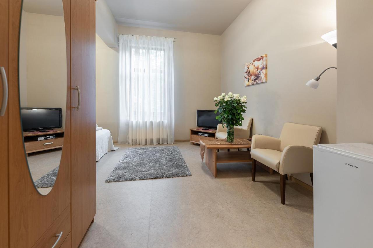 Room In Bb - Valensija - Suite For Two In Nice Hotel Jūrkalne Εξωτερικό φωτογραφία