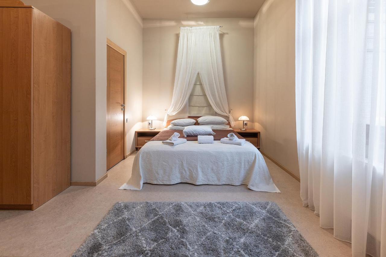 Room In Bb - Valensija - Suite For Two In Nice Hotel Jūrkalne Εξωτερικό φωτογραφία